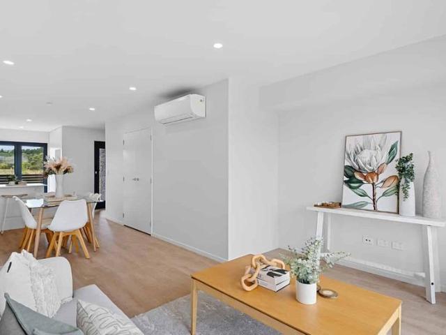 Modern Living with Reserve Views