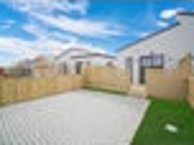 Modern Living with the Master Builder Guarantee!