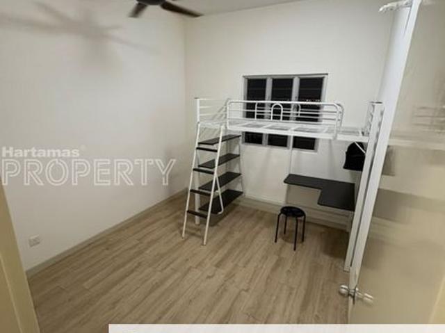Modern Living 3 Rooms Unit @ Lakefront Homes, Cyberjaya