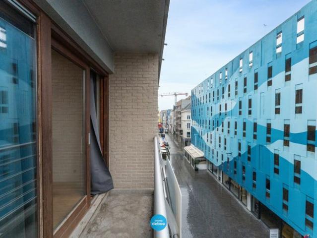 Modern lichtrijk appartement met 2 slaapkamers in hartje.