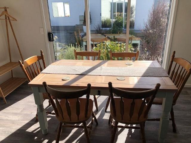 Modern, light, new build with fully fenced garden