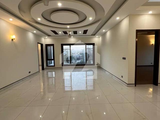 Modern Like New 500 Sq. Yard. Upper Portion DHA Phase 8