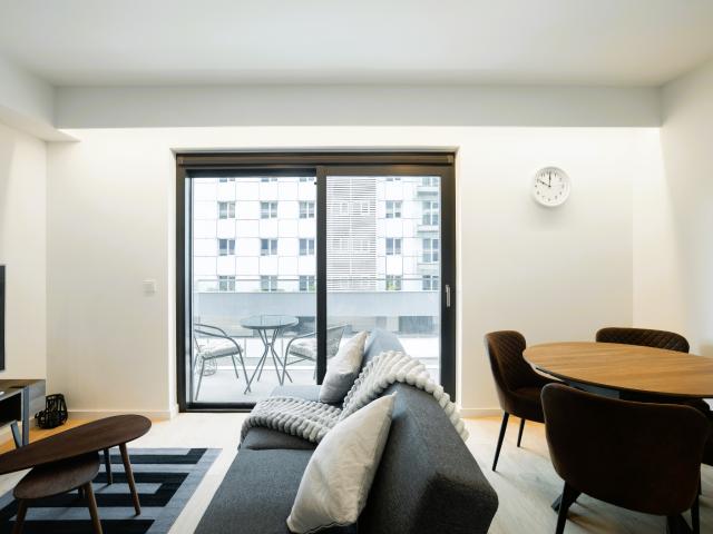 MODERN LISBON W/ BALCONY by Homing