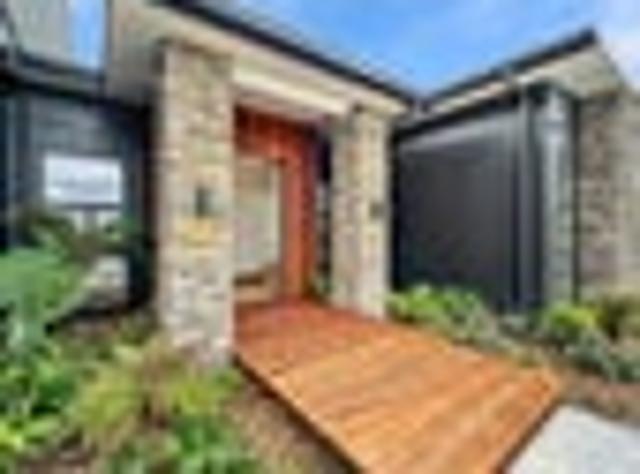Modern luxury, effortless living in Kinloch
