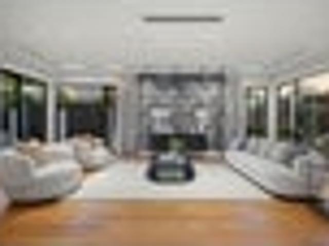 Modern Luxury in Prestigious Remuera