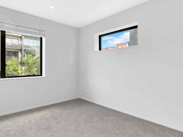 Modern & Luxurious Two Bedroom Apartment for Rent