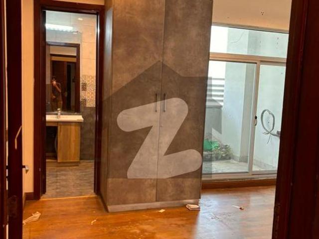 Modern Non Furnished 1 Bedroom Apartment Available In Gulberg Arena Mall