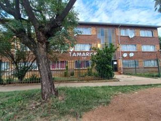 modern & neat 2 bedroom unit in daspoort