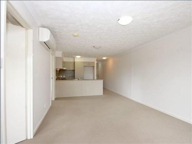 Modern, Secure and Convenient Complex Furnished Apartment