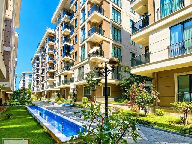 Modern Site İçi Geniş Ve Ferah 2+1 nuev