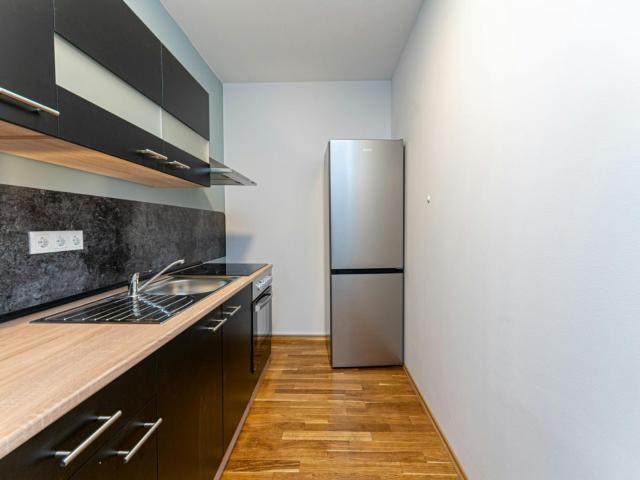 Modern single bedroom in shared flat in Adlershof