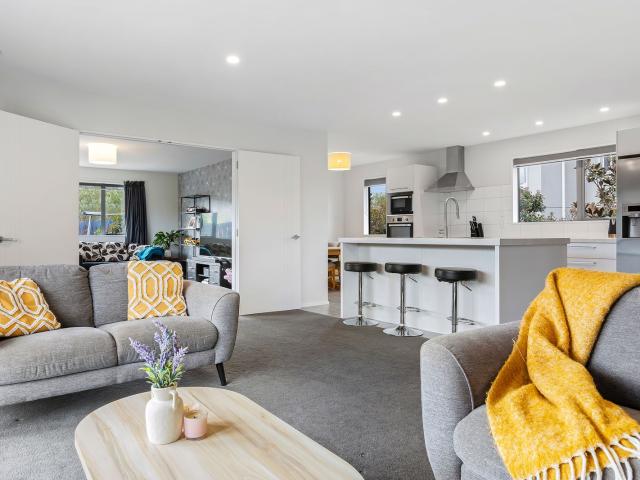 Modern, Spacious 4 Bedroom Home in Prime Location