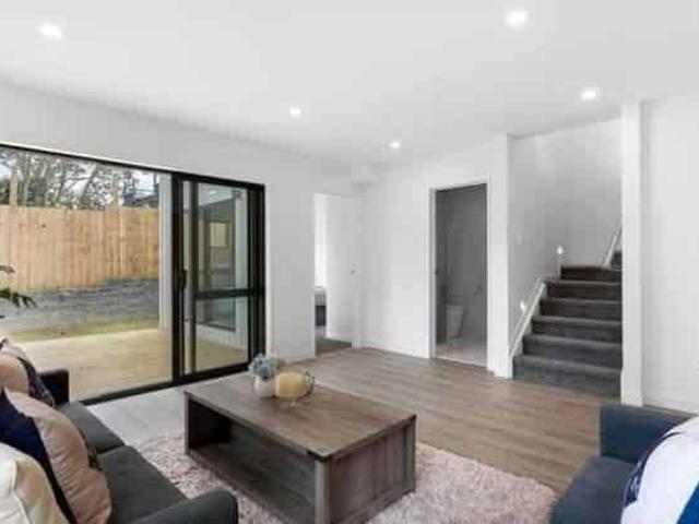 Modern & Spacious 4 Bedroom Townhouse for Rent.