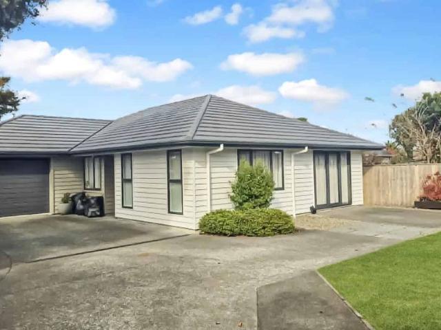 Modern, Spacious and Bright