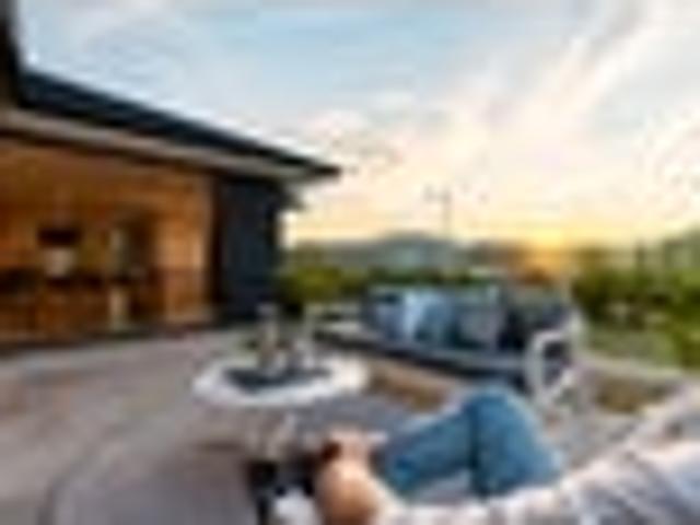 Modern, Spacious Family Coastal Living