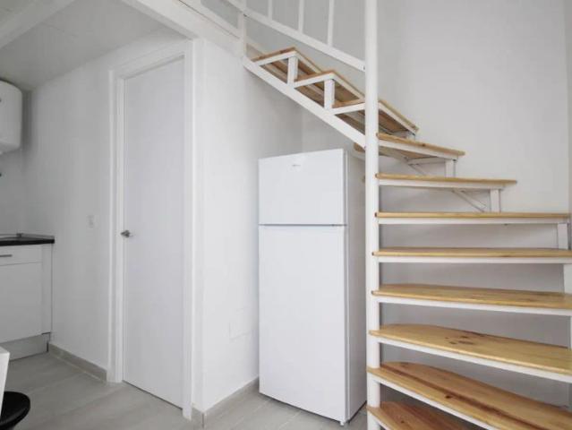 Modern studio apartment for rent in Usera