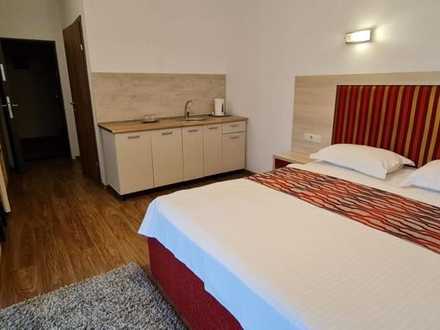 Modern studios for rent in Cluj Napoca, in a new building, located 3 minutes from the University of Medicine and Pharmacy