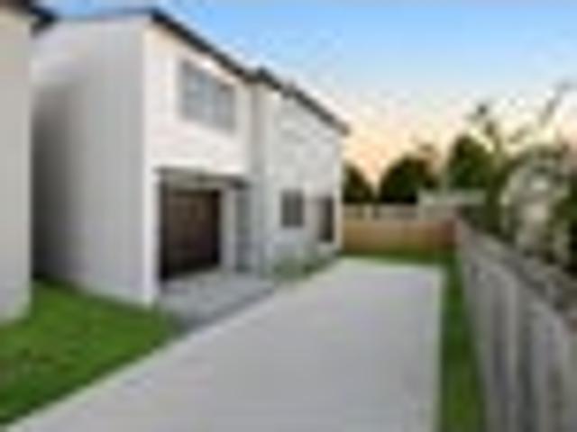 Modern Standalone Freehold Living in Papakura