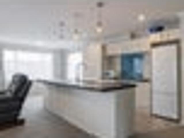 Modern, private and perfectly located