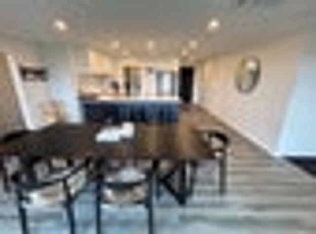 Modern,private, north facing family home