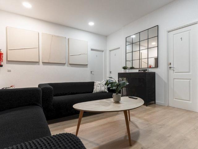 Modern room in Caños del Peral