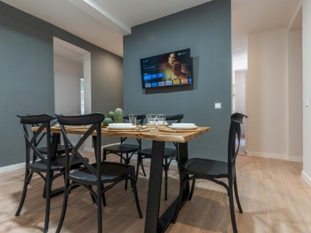 Modern room on Bailén Street