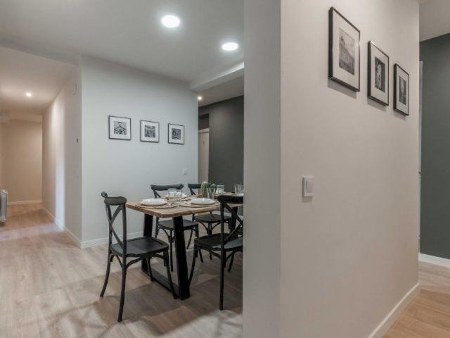 Modern room on Bailén Street