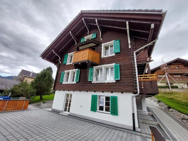 MODERN, RENOVATED AND SPACIOUS