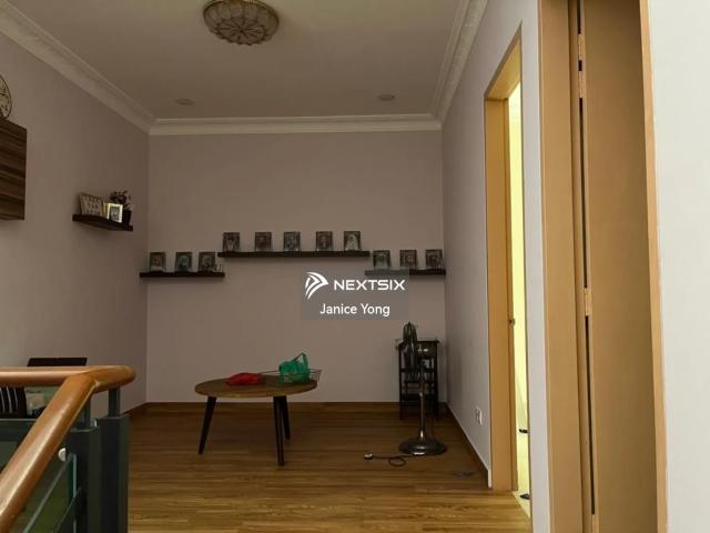 Modern Renovated Kitchen Extended Setia Permai 3 Setia Alam Good Condition