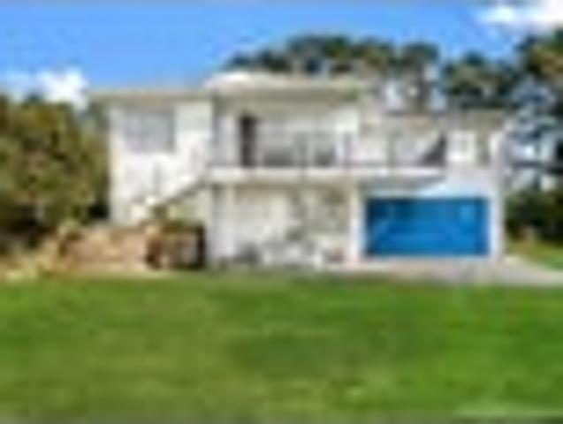 Modern Renovated Lifestyle Retreat