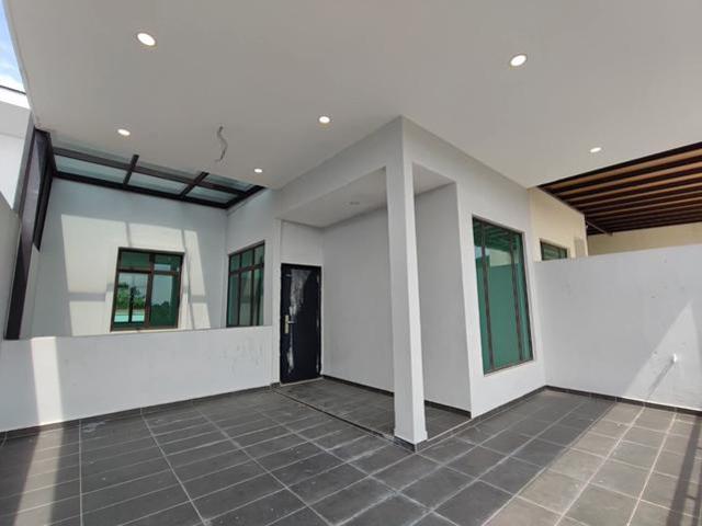 MODERN RENOVATED 25 Storey Terrace near TARCOR PARK Limbongan Indah