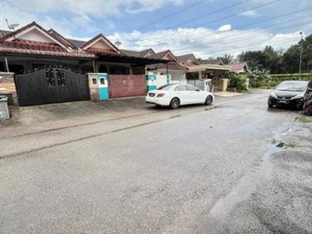 Modern Renovation terrace house Bandar uda Utama for sale