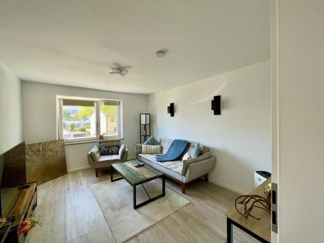 Modern wohnen oder clever vermieten Stilvolle Wohnung mit Airbnb Potenzial in Top Lage
