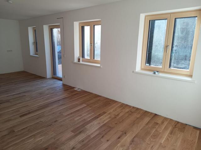 Helle und Moderne 3 Zimmer Wohnung Erstbezug nach Sanierung / Top 1