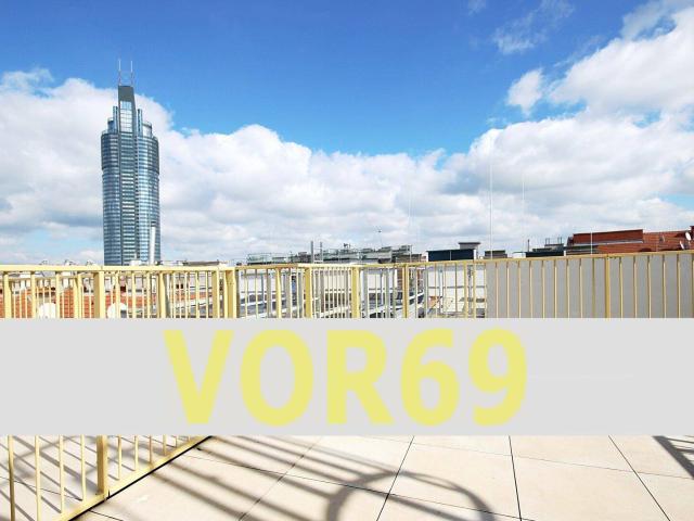 MODERN WOHNEN IM ALTBAUFLAIR URBAN IN GRÜNER UMGEBUNG