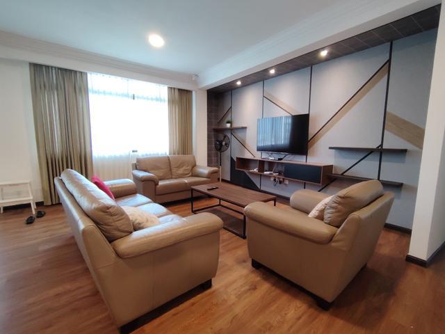 Modern Well Maintained Interior Renovated unit at BDC