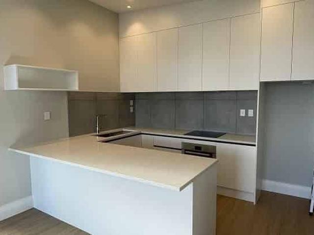 Modern with stunning views in Red Beach!