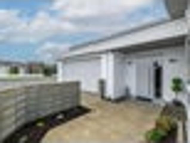 Modern Windsor living won't last!