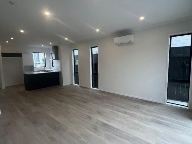 Modern Town House