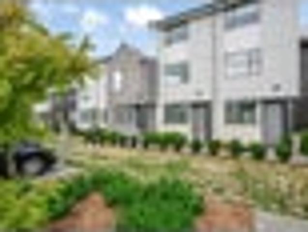 Modern Townhouse in the Heart of Petone