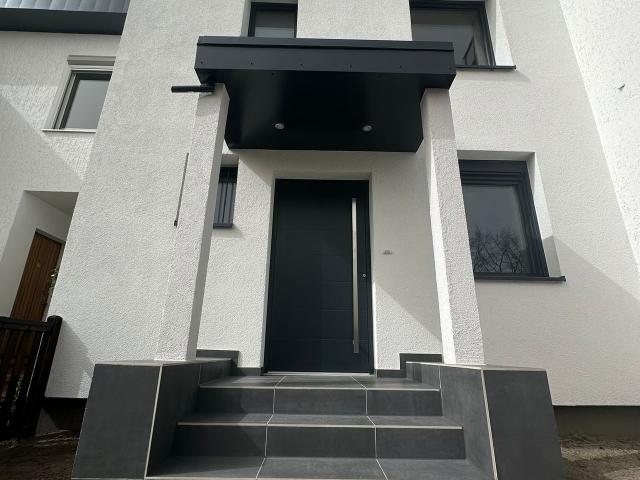 Modern Townhouse in Zehlendorf Urban Living in Green Surroundings, Berlin Amsterdam Apartments for Rent
