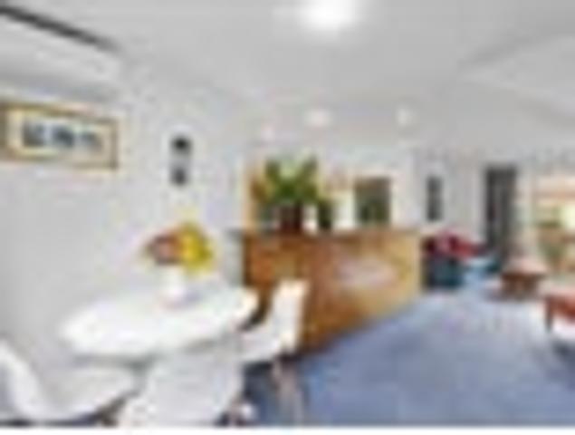 MODERN THORNDON LIVING