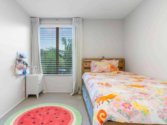Modern Three Bedroom Townhouse in Prime Kingsl.
