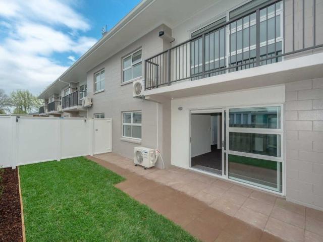 Modern Two Bedroom Unit In Popular Claudelands