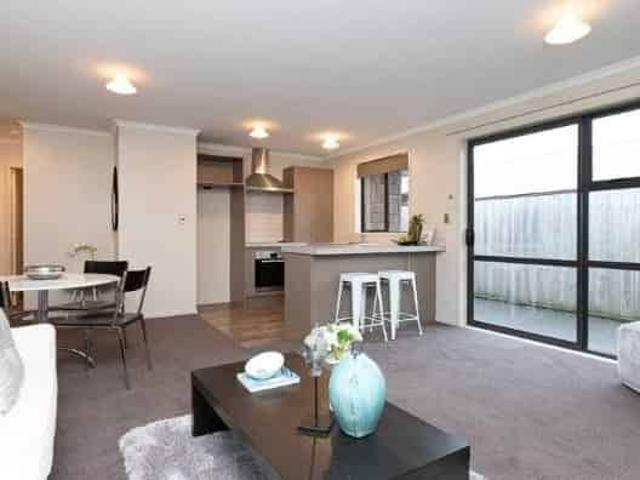 Modern Two Bedroom Unit – Parking for Two