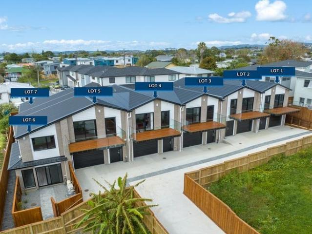Modern Two Storey 1 Bedroom Home Massey