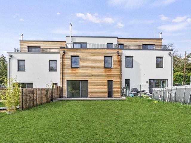 MODERN und PROVISIONSFREI + Reihenhaus in HINTERBRÜHL