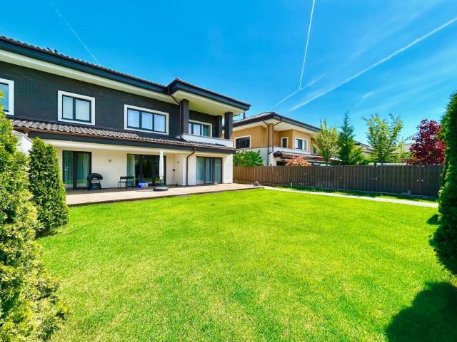 modern villa | oxford gardens complex | pipera area american school