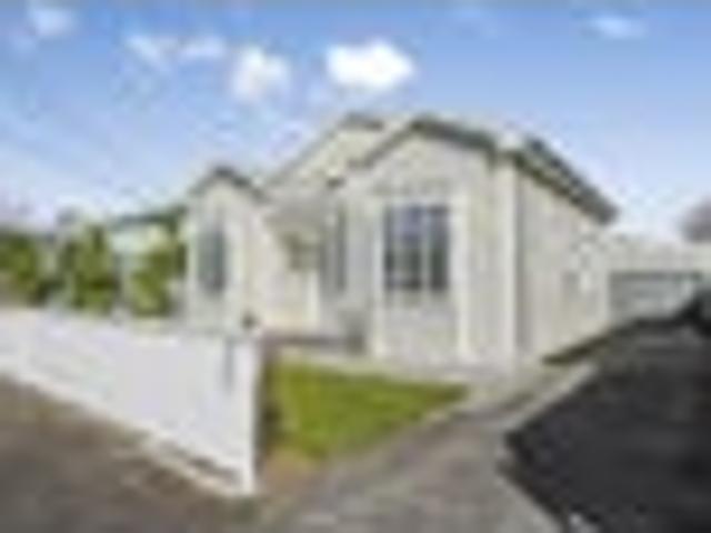 Modern Villa Living in the Heart of Petone