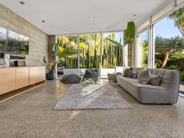 Modern Villa with Pool in Prime Ponsonby Location – Fully Furnished